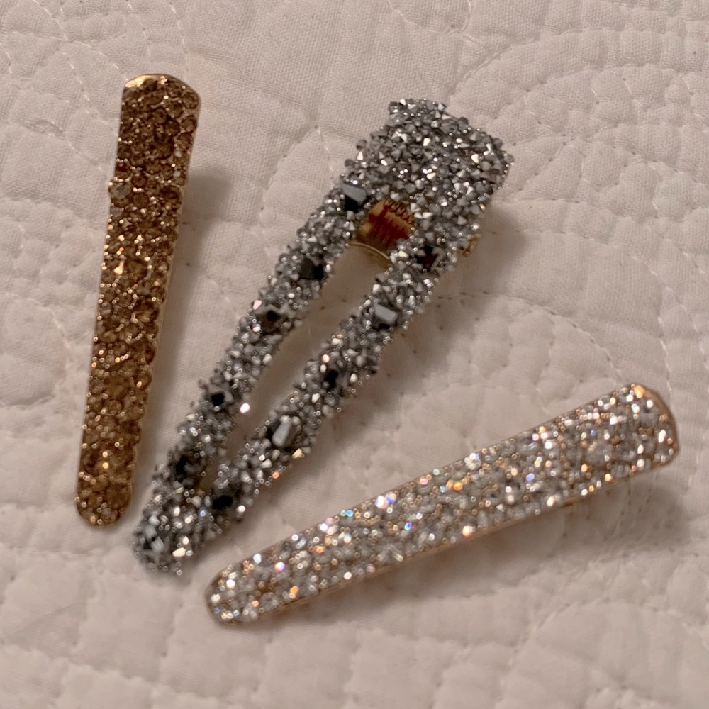 3 Sparkled Hair Clips